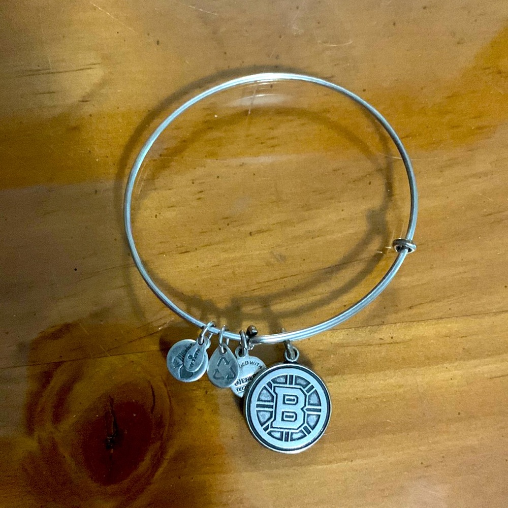 Alex and Ani Bruins "B"